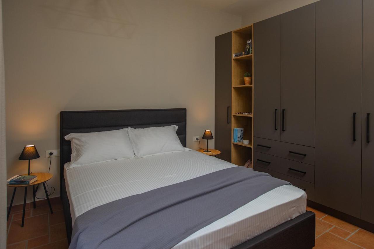 Citrus House Apartment Razata Ngoại thất bức ảnh
